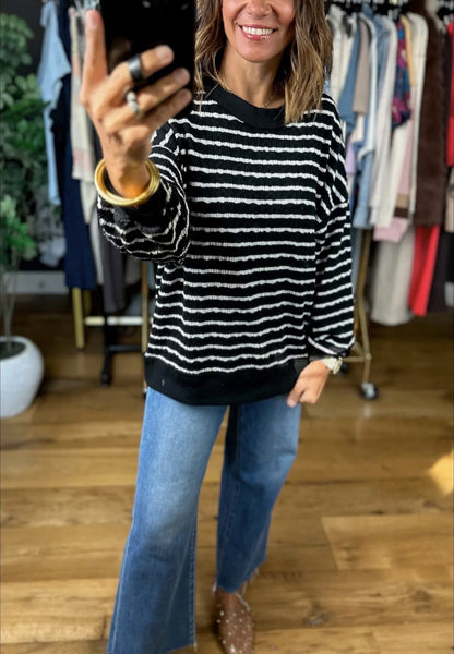 UMGEE Black Stripe Textured Crew Neck