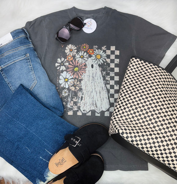 Comfort Colors Daisy Checker Ghost Tee