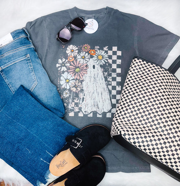 Comfort Colors Daisy Checker Ghost Tee
