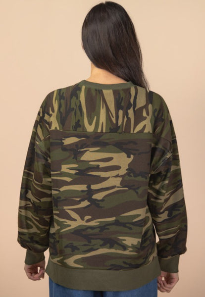 Cutie Camo Sweatshirt Pullover