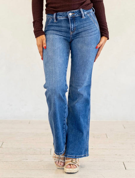 KanCan PETITE Layla Flare Jean