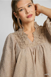 UMGEE Floral Lace Contrast Dress Latte