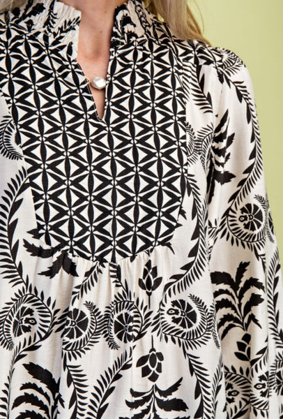 Mollie Printed V Neck Dress Black Mix