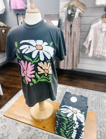 Comfort Colors Triple Floral Daisy Tee