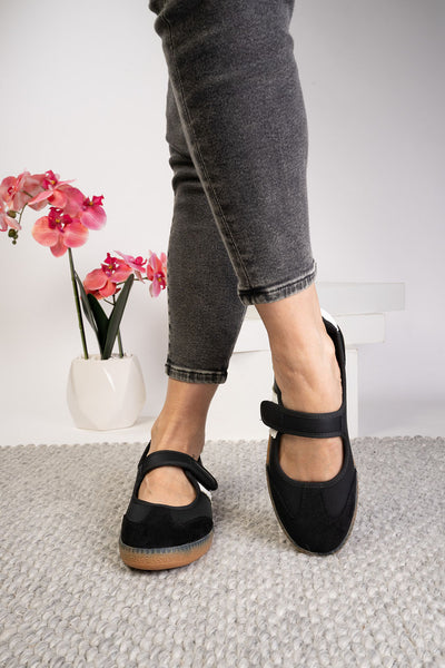 CORKYS Calm Down Mary Jane Sneaker Black
