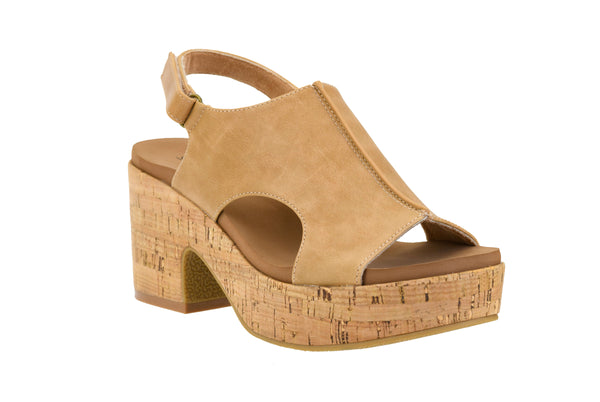 CORKYS Miss Carley Caramel