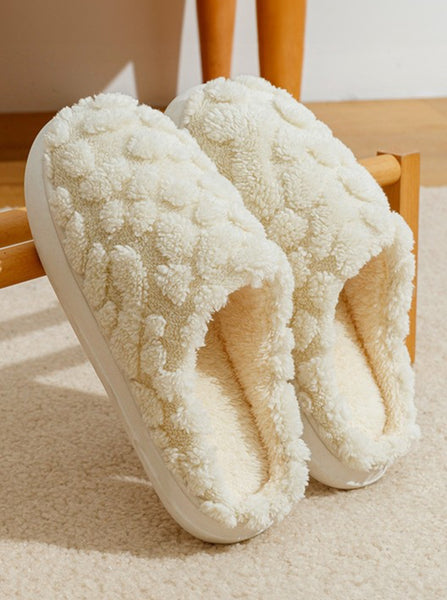 Ivory Plush Dotted Leopard Slipper