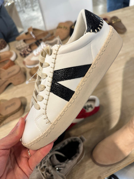 CORKYS Friend Zone White/Black Sneaker