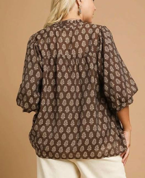 UMGEE Coffee & Cream Floral Top