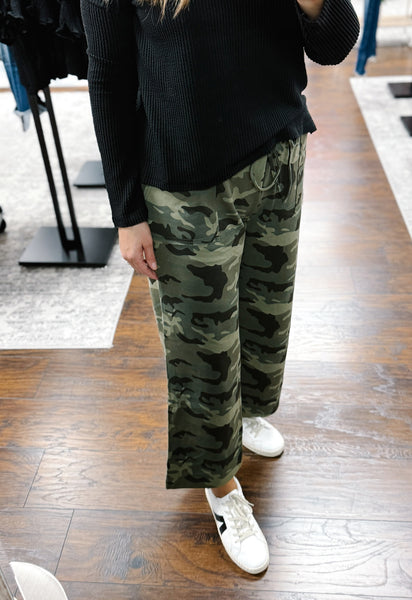 Camo Print Wide Leg Pant