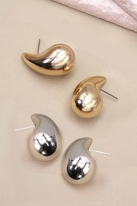 Graceful Teardrop Earring