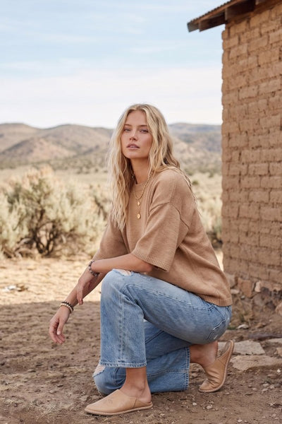 Short Sleeve Classic Sweater Taupe