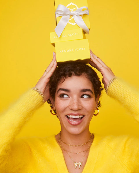 KS KRISTA BOW SHORT PENDANT NECKLACE GOLD